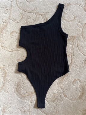 Wild Fable Black Ribbed One-Shoulder Cutout Thong Bodysuit Size M